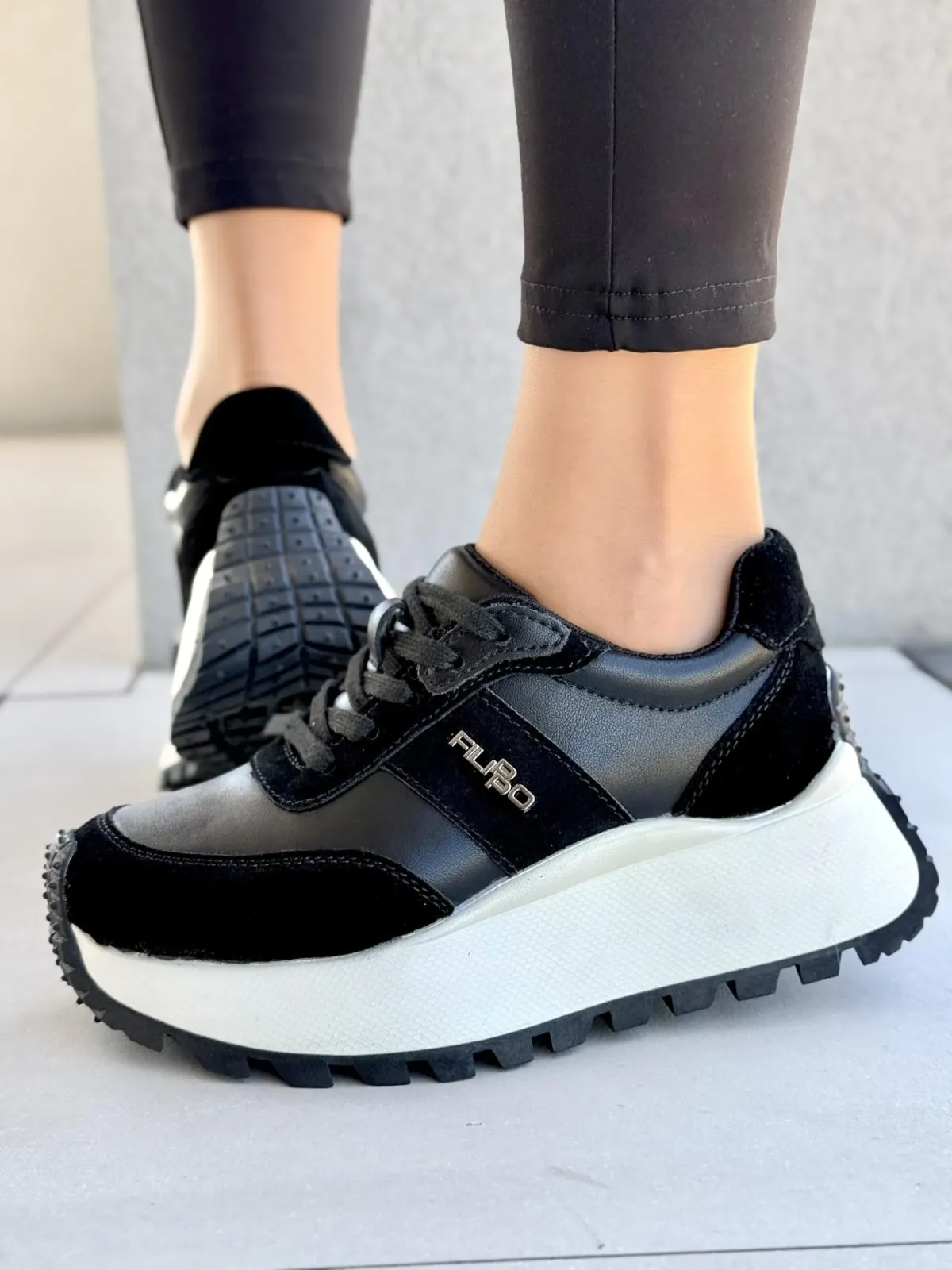 Sneakersy damskie ze skóry naturalnej