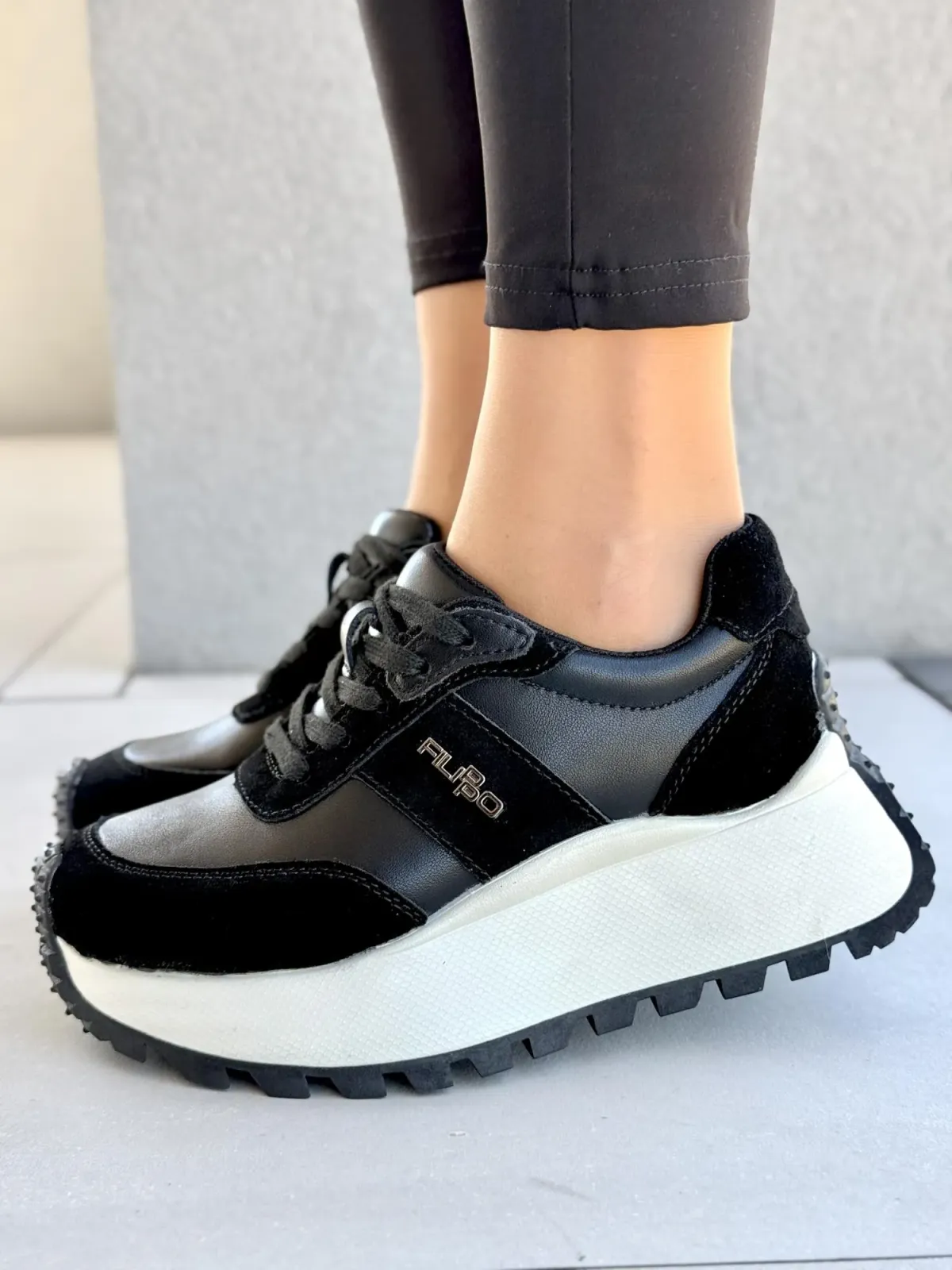 Sneakersy damskie ze skóry naturalnej