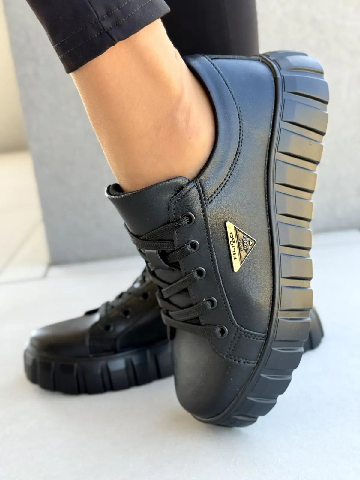 Sneakersy damskie ze skóry naturalnej