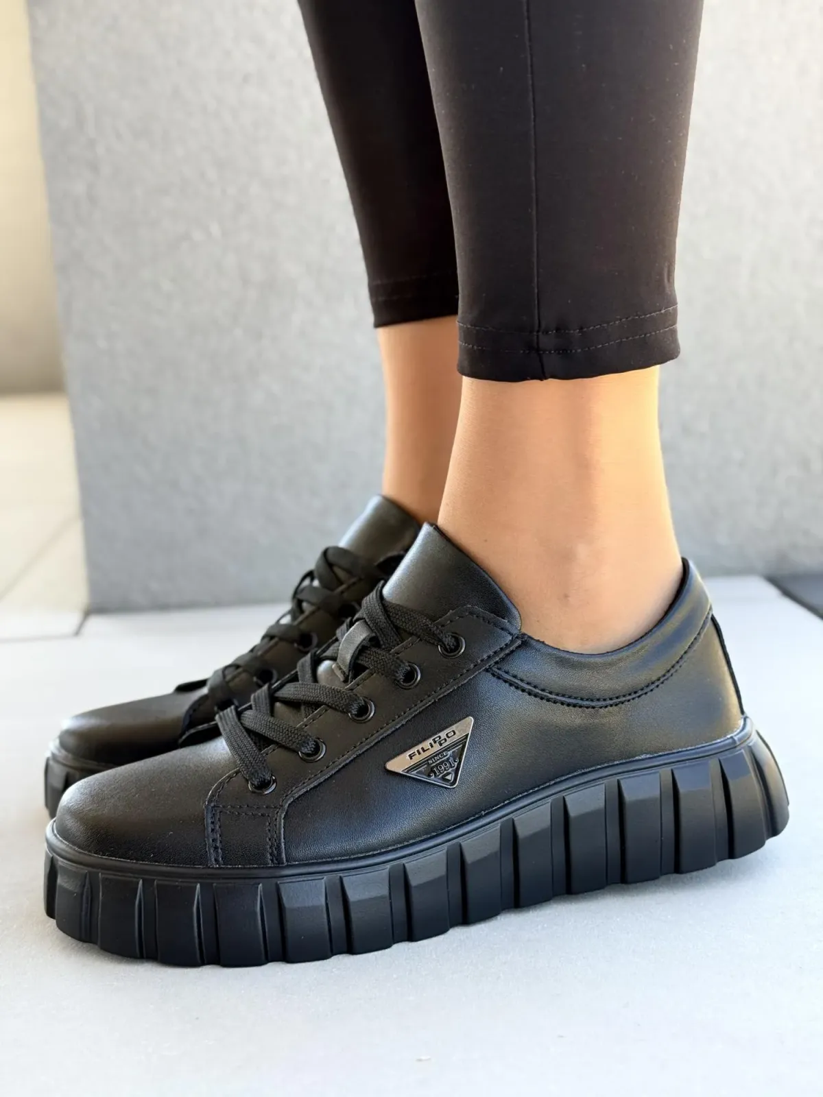 Sneakersy damskie ze skóry naturalnej