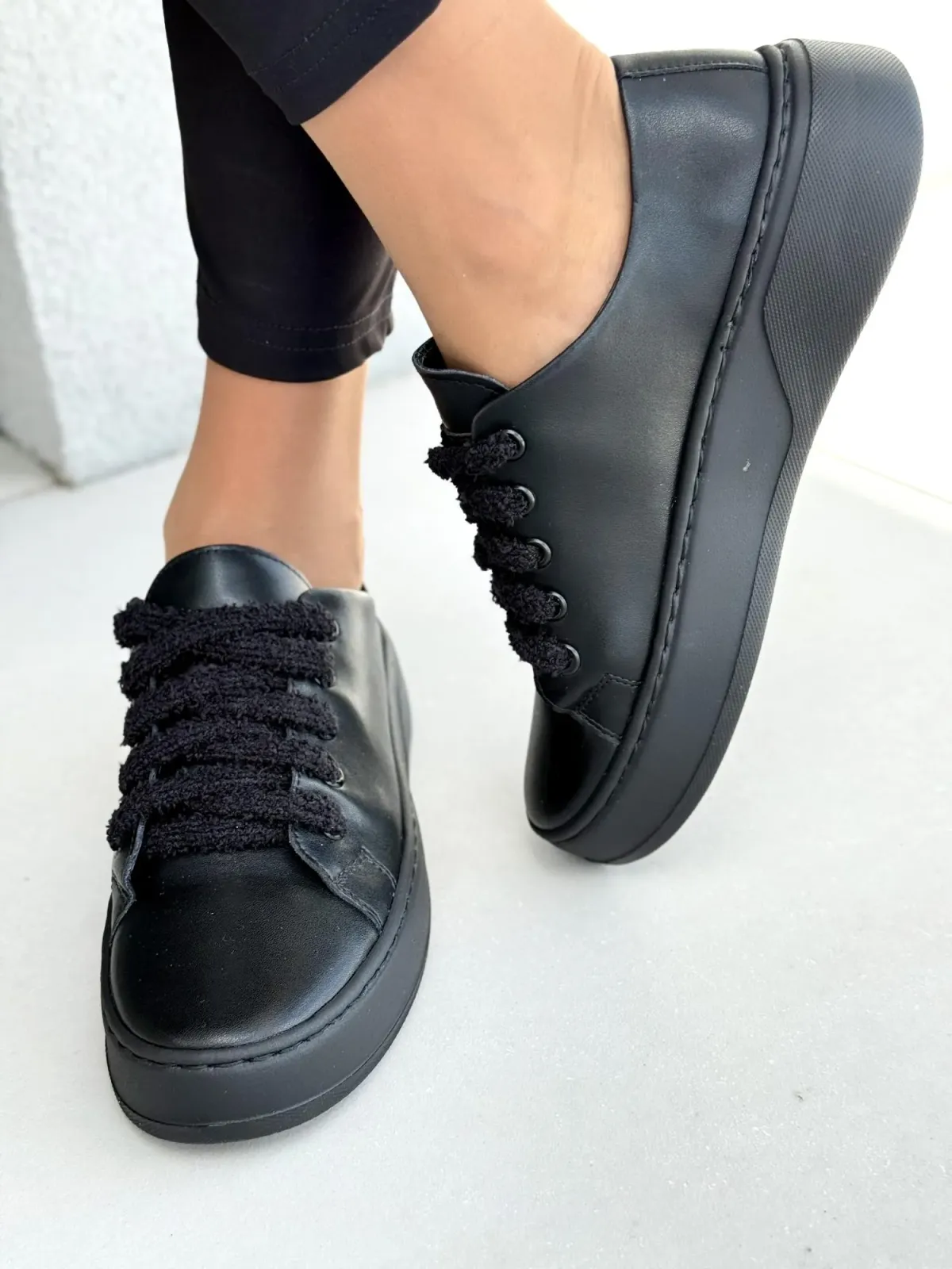 Sneakersy damskie OLEKSY ze skóry naturalnej Polskiej produkcji