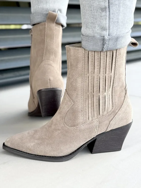 Kowbojki damskie ze skóry naturalnej