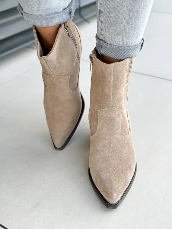 Kowbojki damskie ze skóry naturalnej