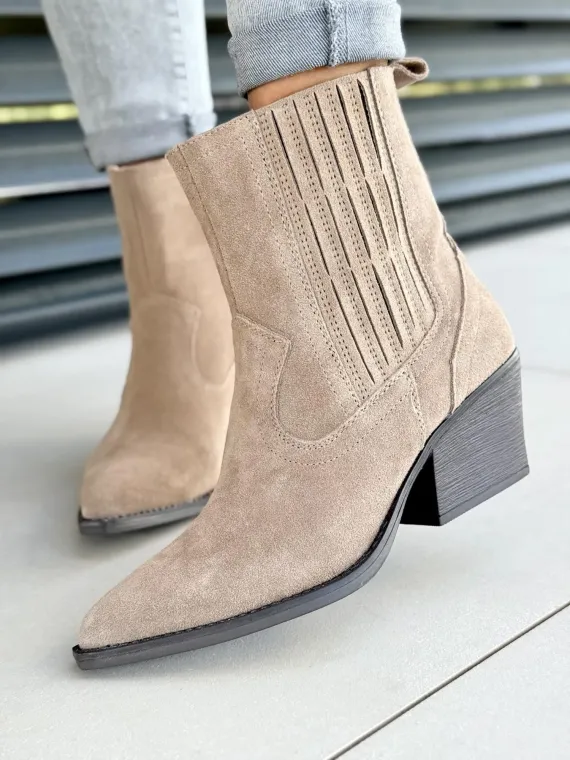 Kowbojki damskie ze skóry naturalnej