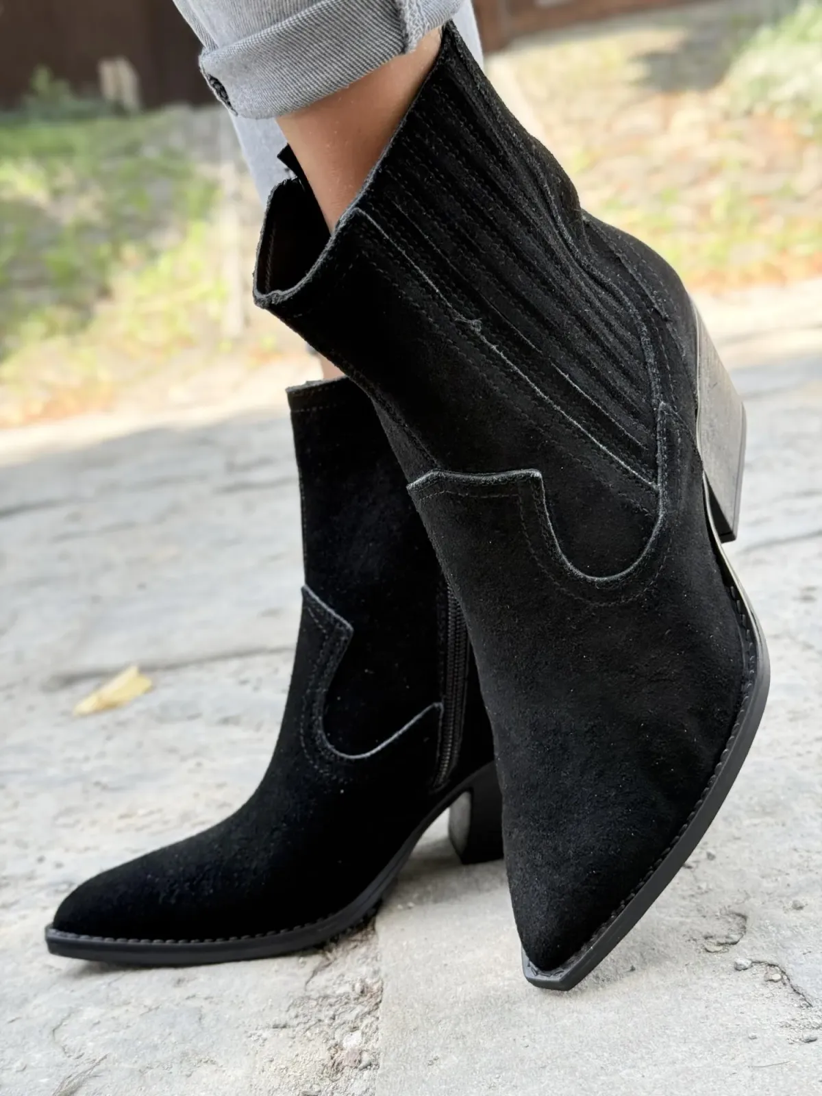 Kodbojki damskie ze skóry naturalnej