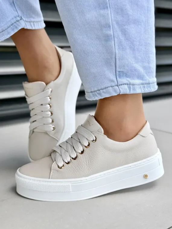 Beżowe sneakersy damskie ze skóry naturalnej casual OLEKSY