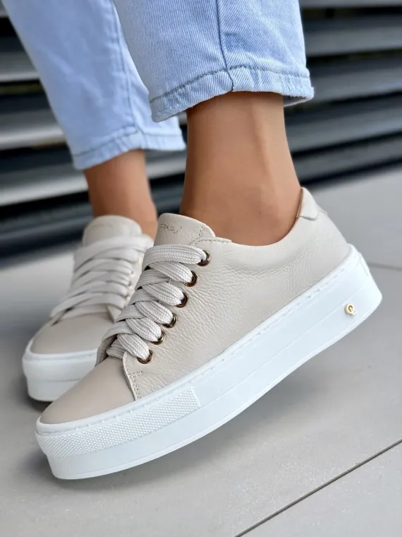 Beżowe sneakersy damskie ze skóry naturalnej casual OLEKSY