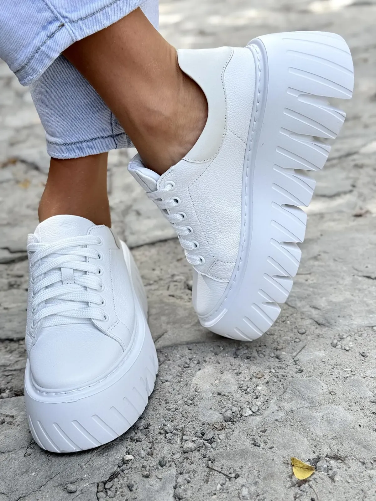 Sneakersy damskie OLEKSY ze skóry naturalnej Polskiej produkcji