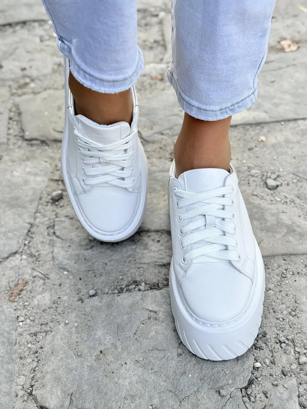 Sneakersy damskie OLEKSY ze skóry naturalnej Polskiej produkcji