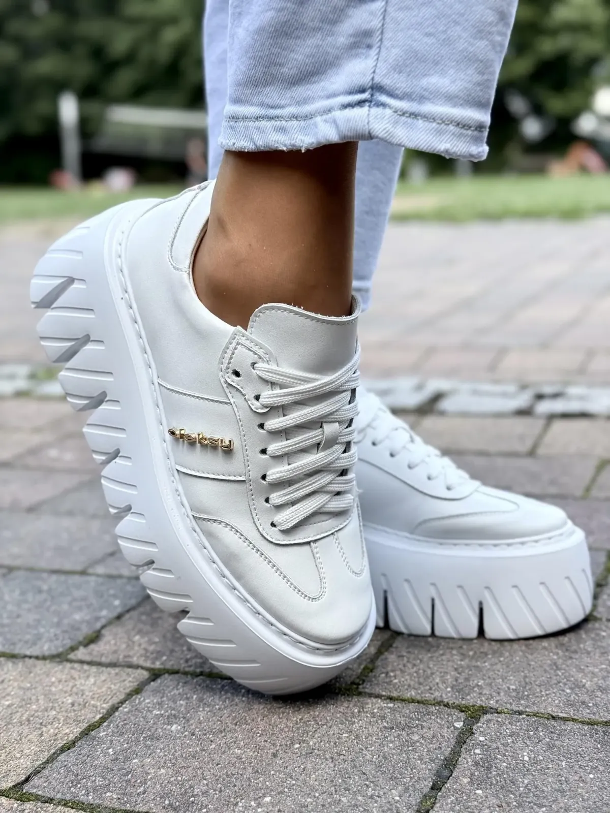 Sneakersy damskie OLEKSY ze skóry naturalnej Polskiej produkcji