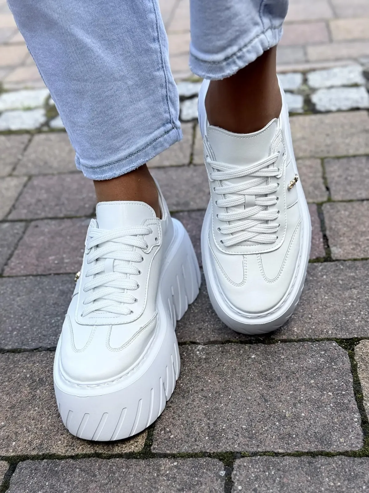 Sneakersy damskie OLEKSY ze skóry naturalnej Polskiej produkcji