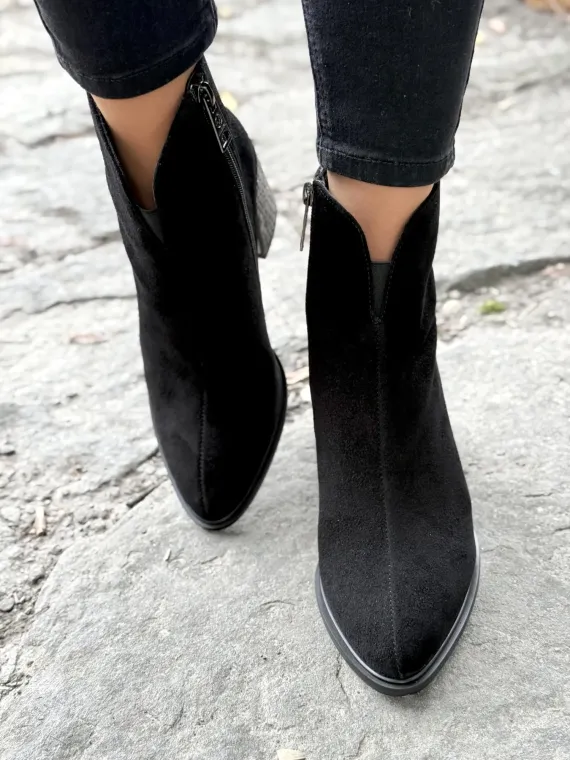 Botki OLEKSY z naturalnej skóry – elegancja i komfort na każdy dzień