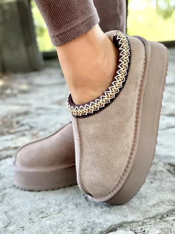 Modne śniegowce ze skóry naturalnej