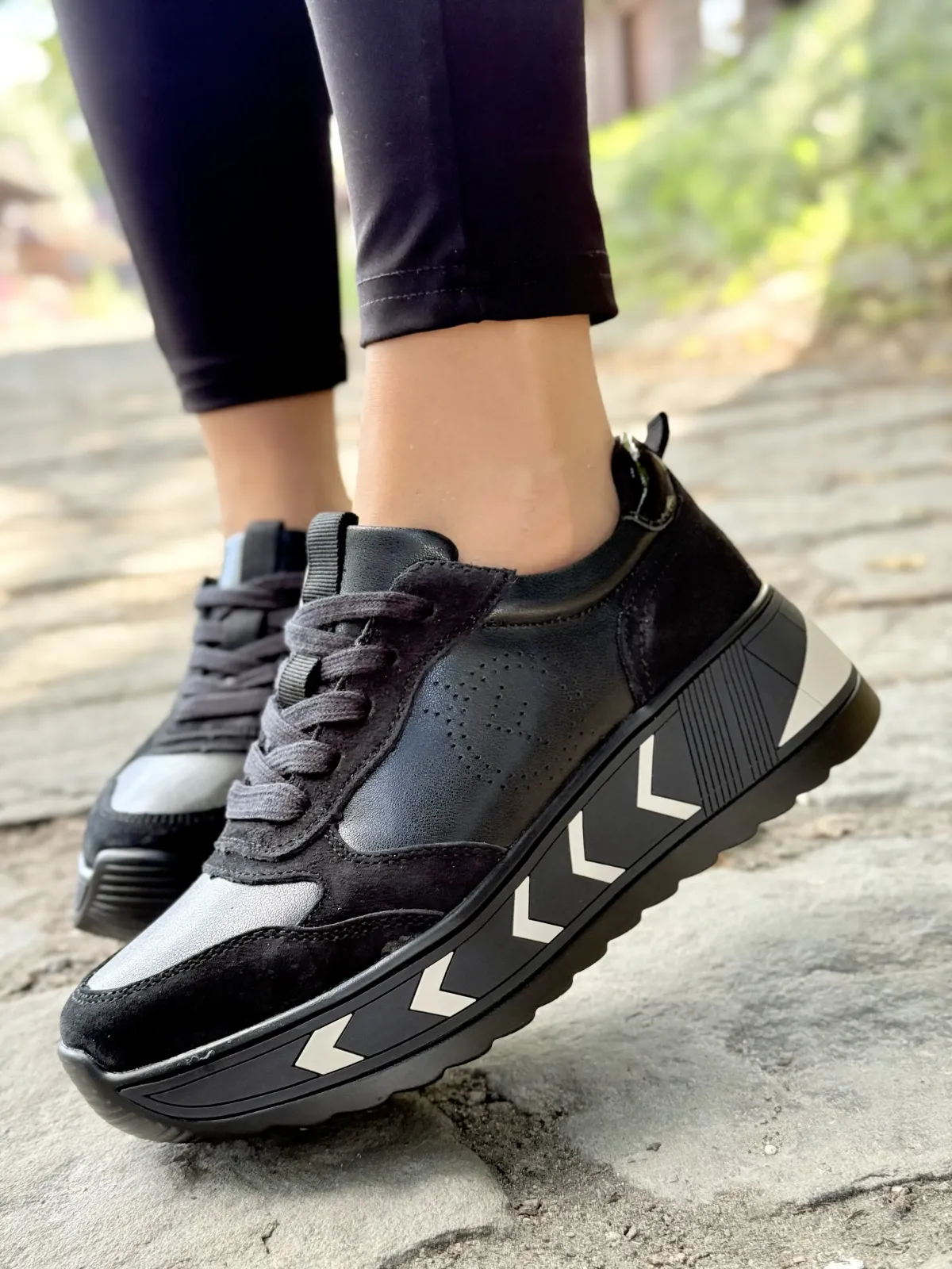 Sneakersy damskie ze skóry naturalnej