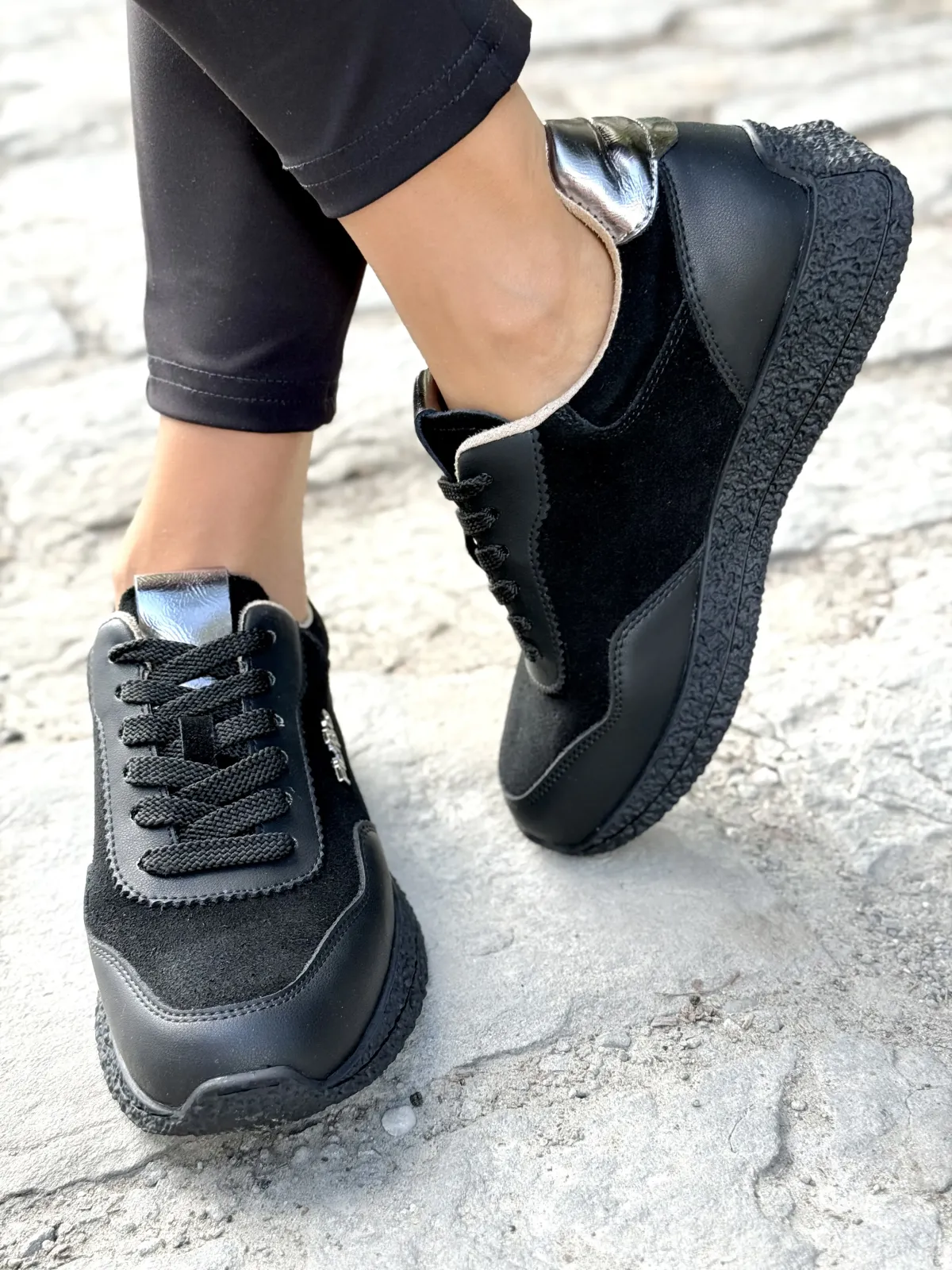 Sneakersy damskie ze skóry naturalnej