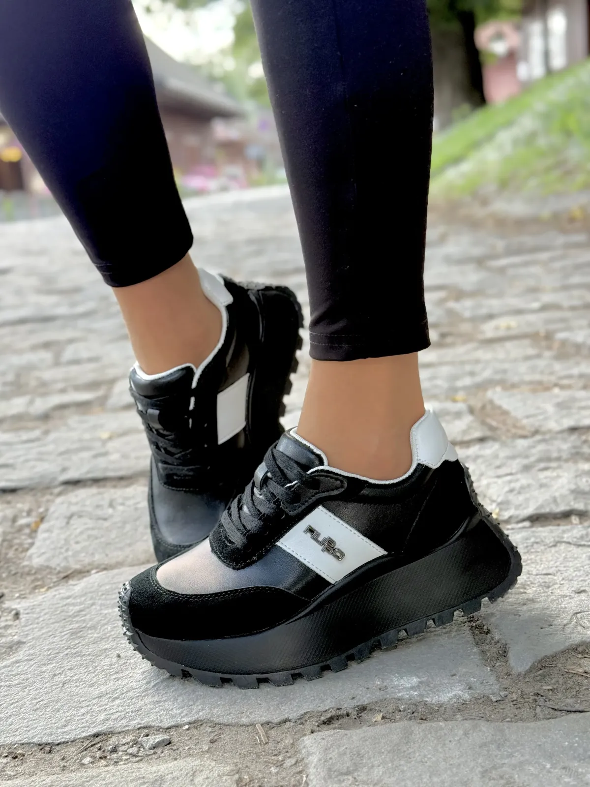 Sneakersy damskie ze skóry naturalnej