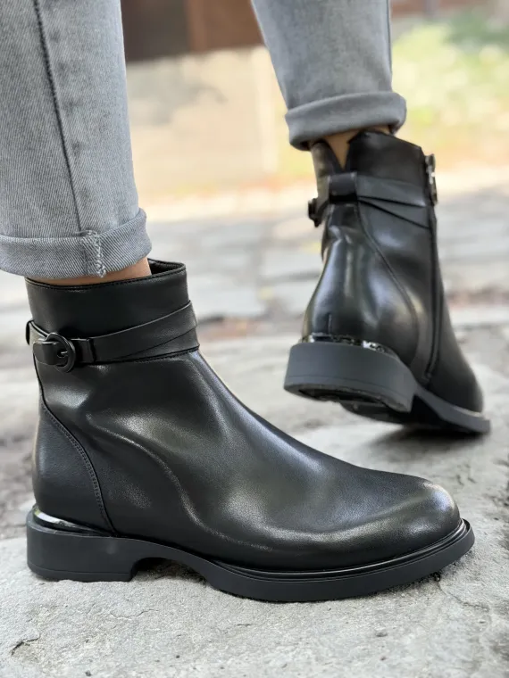 Botki z Naturalnej Skóry – Klasa, Wygoda, Ponadczasowy Styl