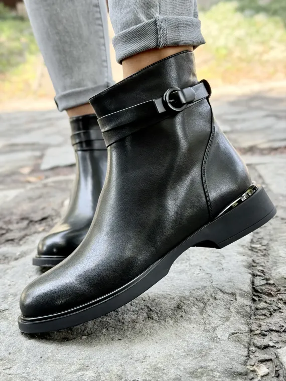 Botki z Naturalnej Skóry – Klasa, Wygoda, Ponadczasowy Styl