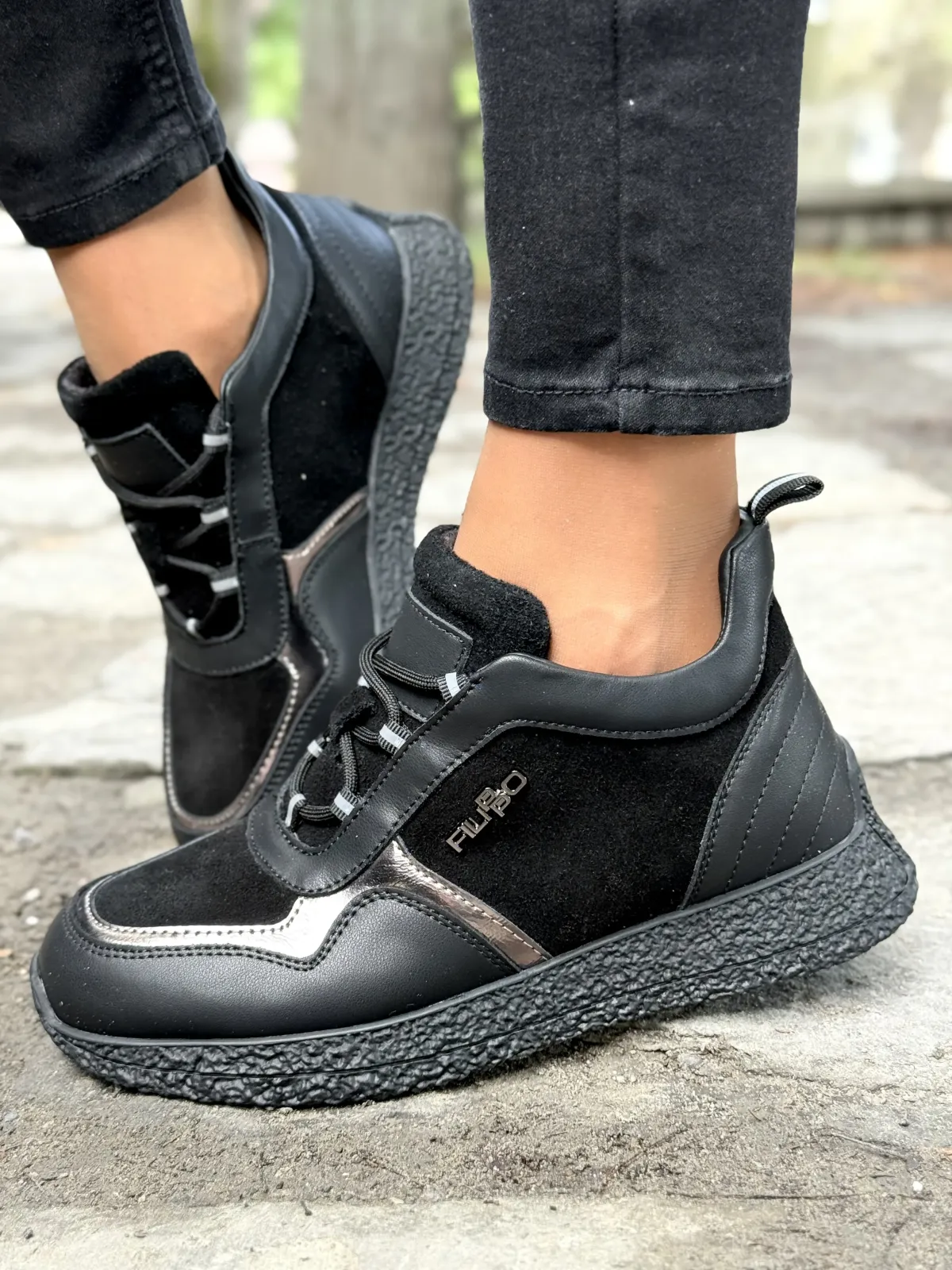 Damskie sneakersy z naturalnej skóry – styl i wygoda na co dzień