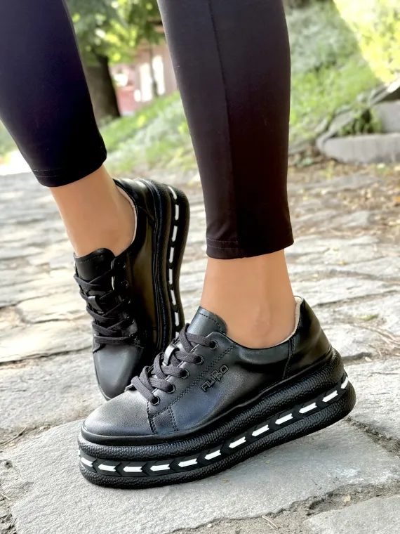 Sneakersy z Naturalnej Skóry – Komfort i Styl na Każdy Dzień