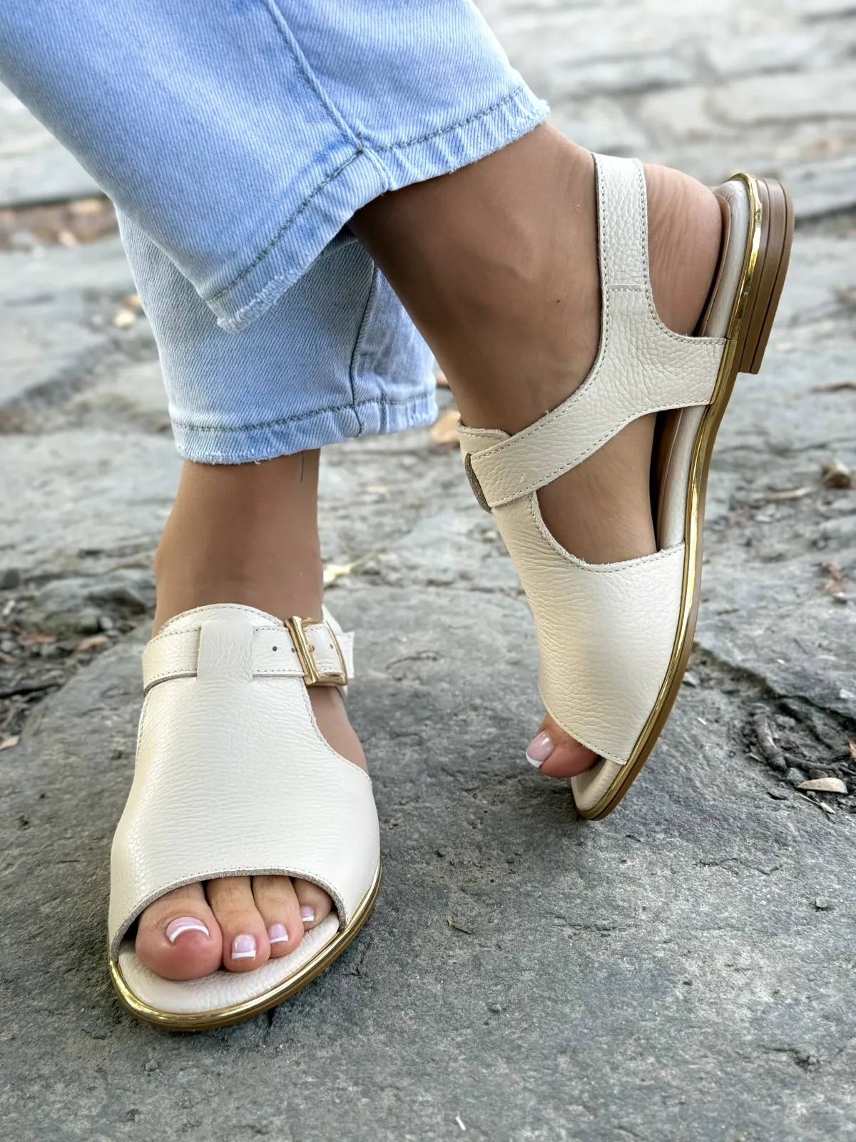 Bezowe-sandaly-OLEKSY--damskie-ze-skory-naturalnej-Polskiej-produkcji