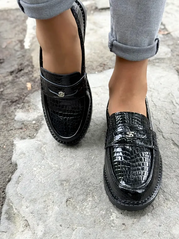 Eleganckie mokasyny z naturalnej skóry – komfort i styl na lata