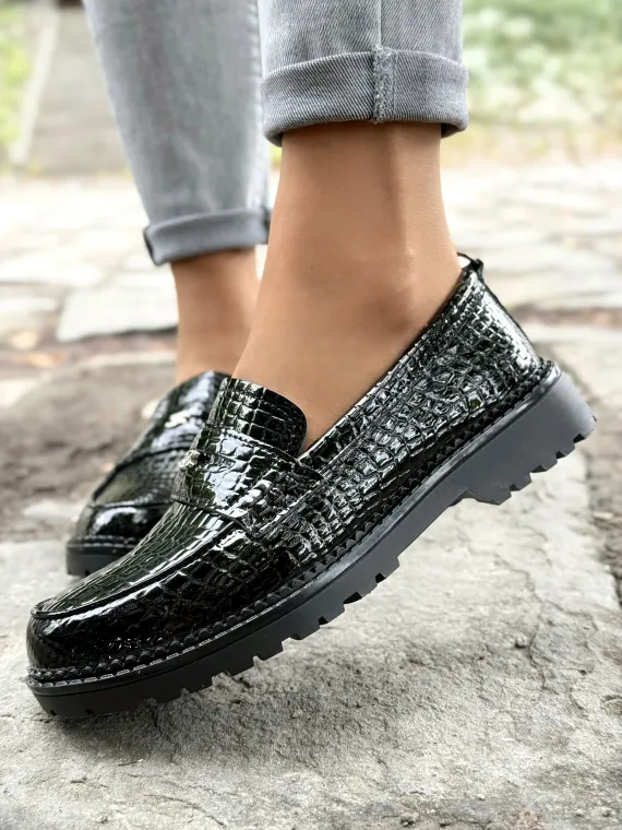 Eleganckie mokasyny z naturalnej skóry – komfort i styl na lata