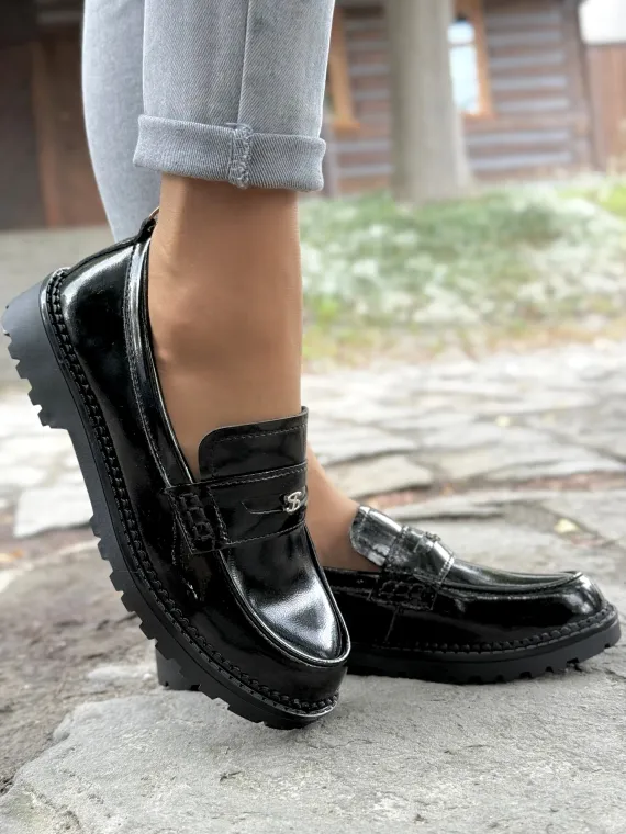 Eleganckie mokasyny z naturalnej skóry – komfort i styl na lata