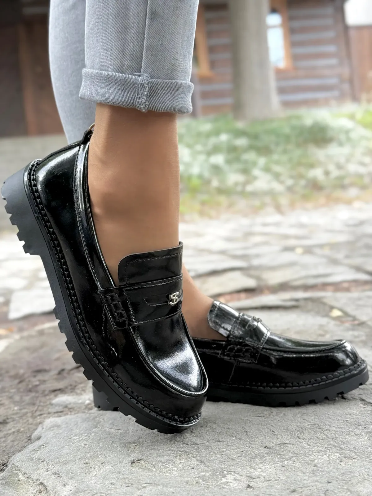 Eleganckie mokasyny z naturalnej skóry – komfort i styl na lata