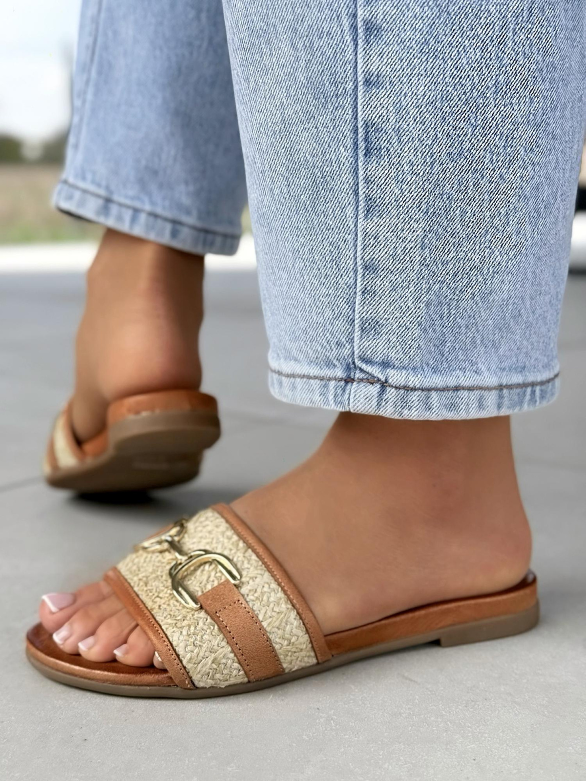 Klapki damskie ze skóry naturalnej