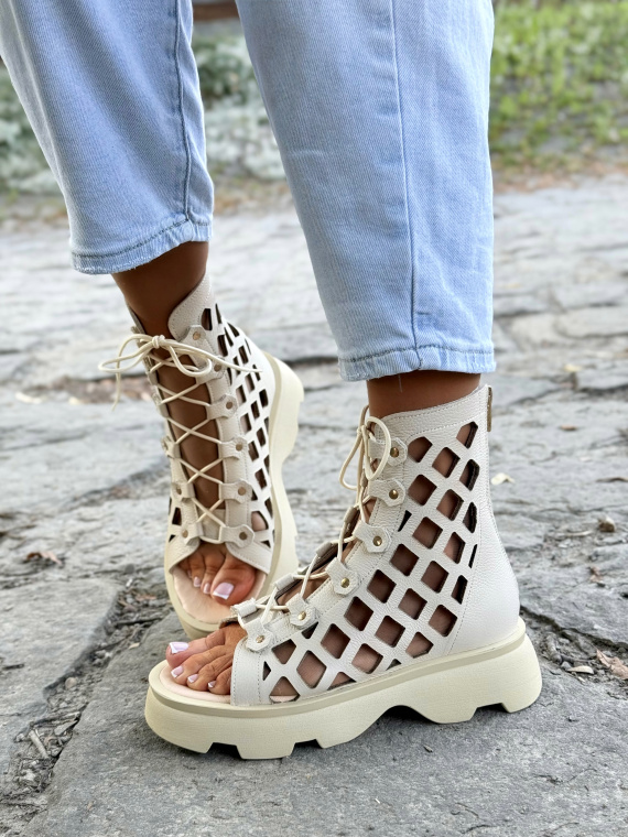 Naturalna Skóra, Wyjątkowy Styl – Botki OLEKSY Made in Poland