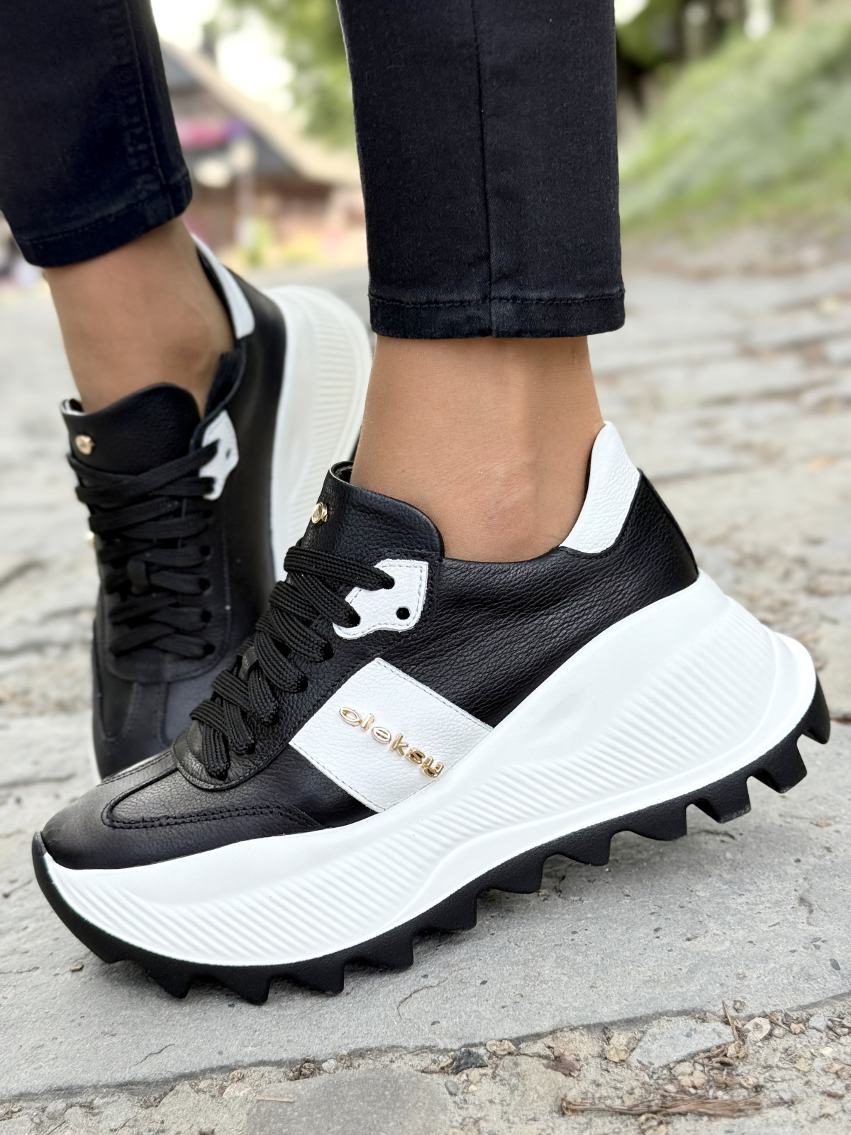 Sneakersy ze skóry naturalnej OLEKSY – polska produkcja