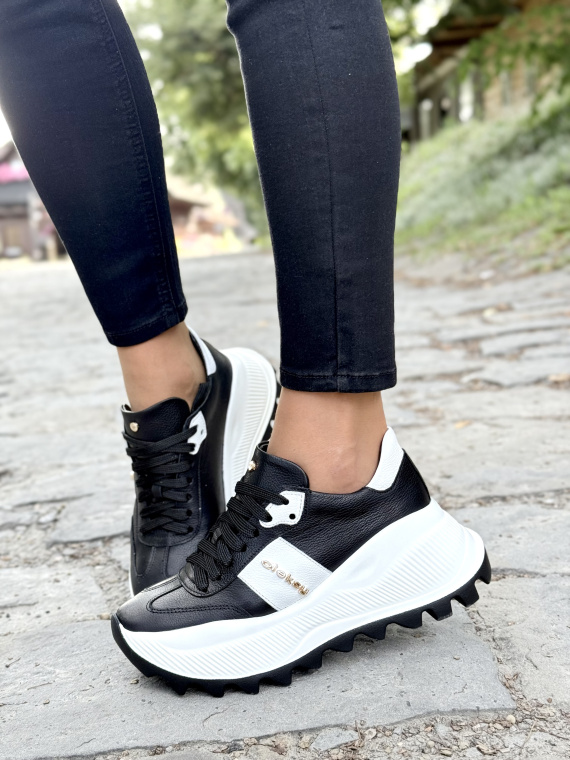 Sneakersy ze skóry naturalnej OLEKSY – polska produkcja