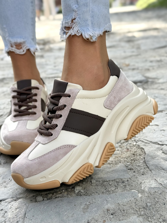 Sneakersy z Naturalnej Skóry – Komfort i Styl na Każdy Dzień