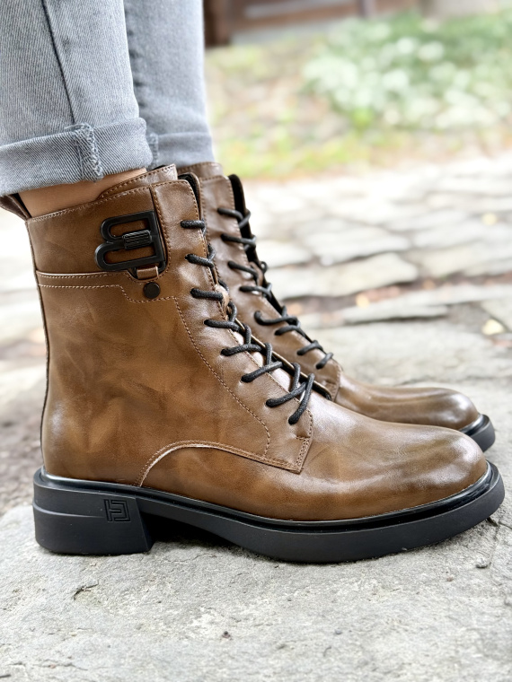 Botki ze 100% naturalnej skóry – styl i komfort na co dzień