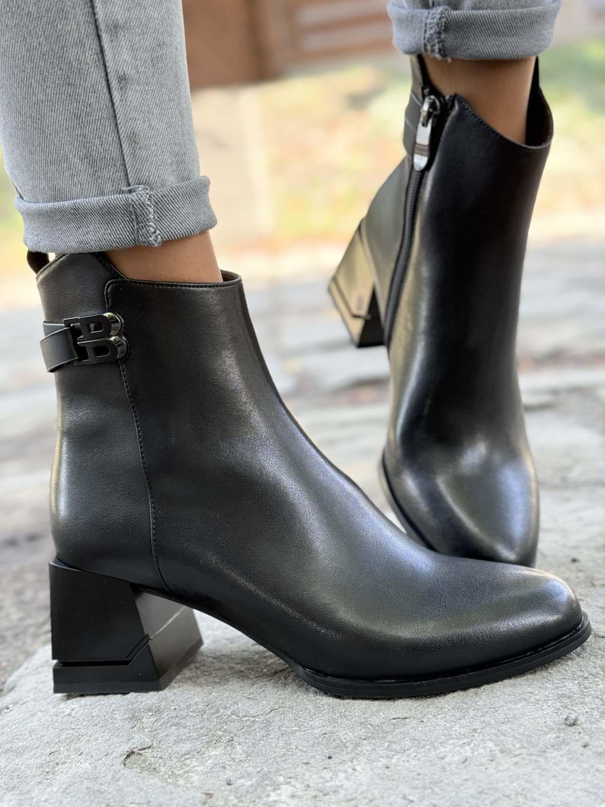 Botki z Naturalnej Skóry – Styl Bez Kompromisów