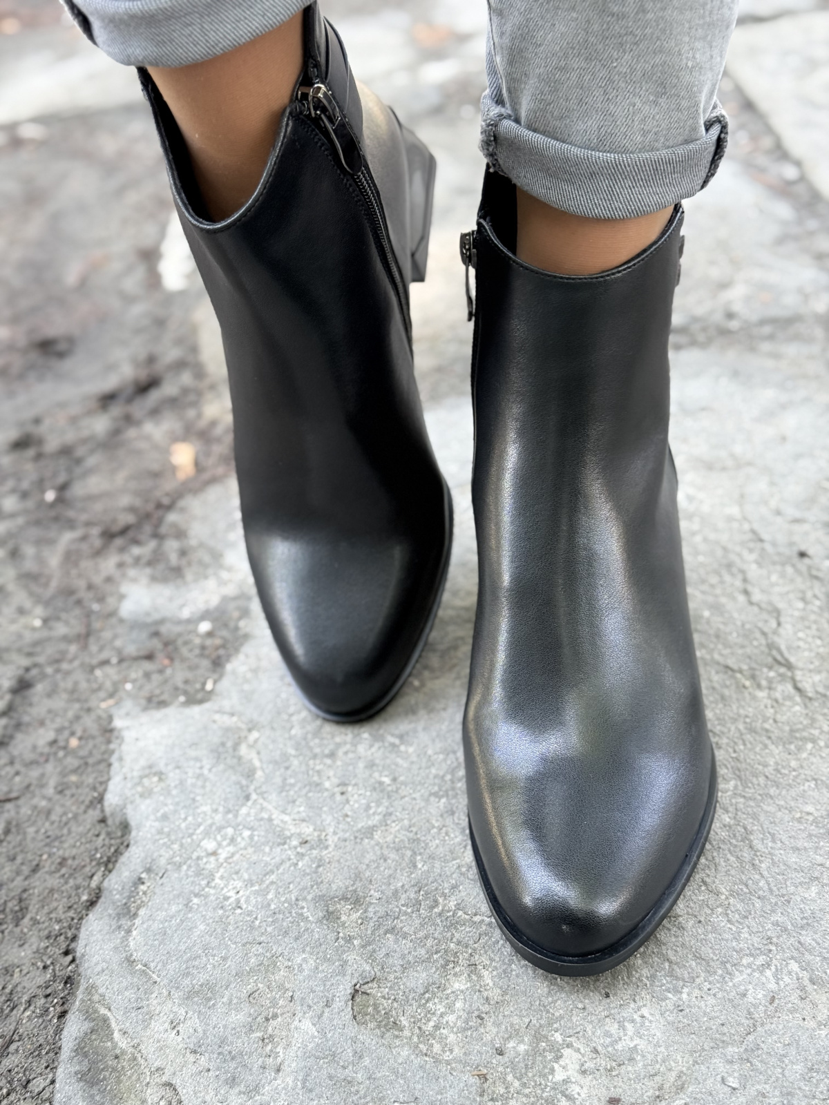 Botki z Naturalnej Skóry – Styl Bez Kompromisów