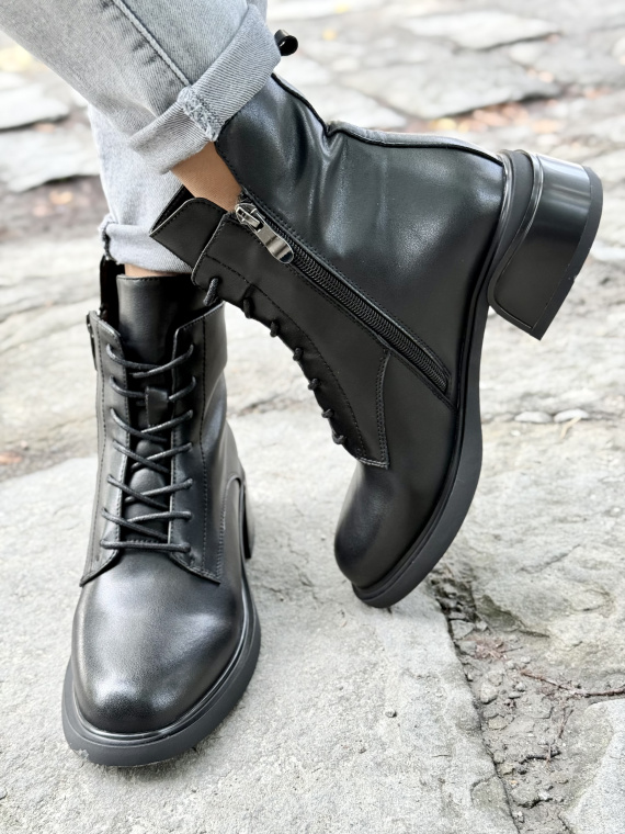 Eleganckie Botki z Naturalnej Skóry – Dla Wymagających Kobiet