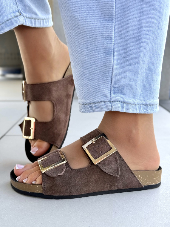 OLEKSY – Skórzane Klapki Tworzone w Polsce