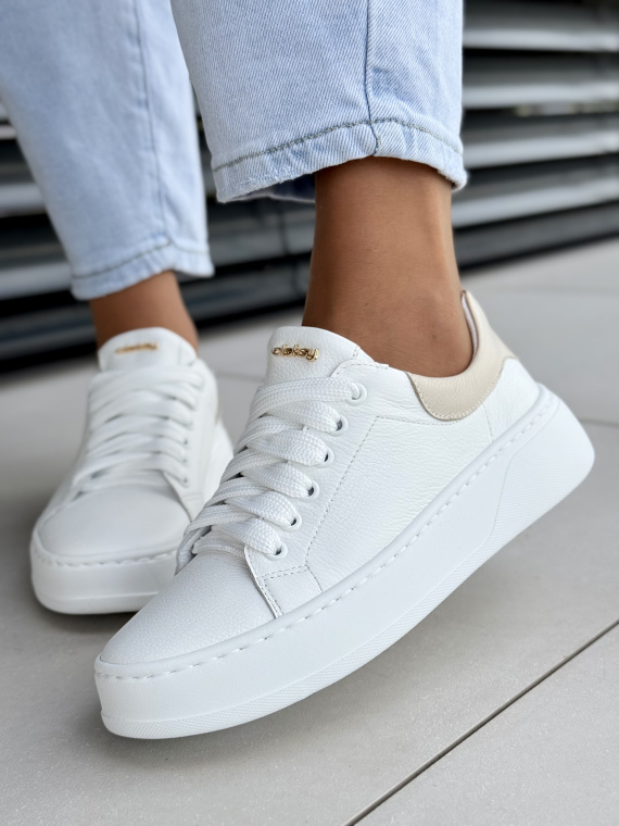 OLEKSY – Stylowe Skórzane Buty Prosto z Polski