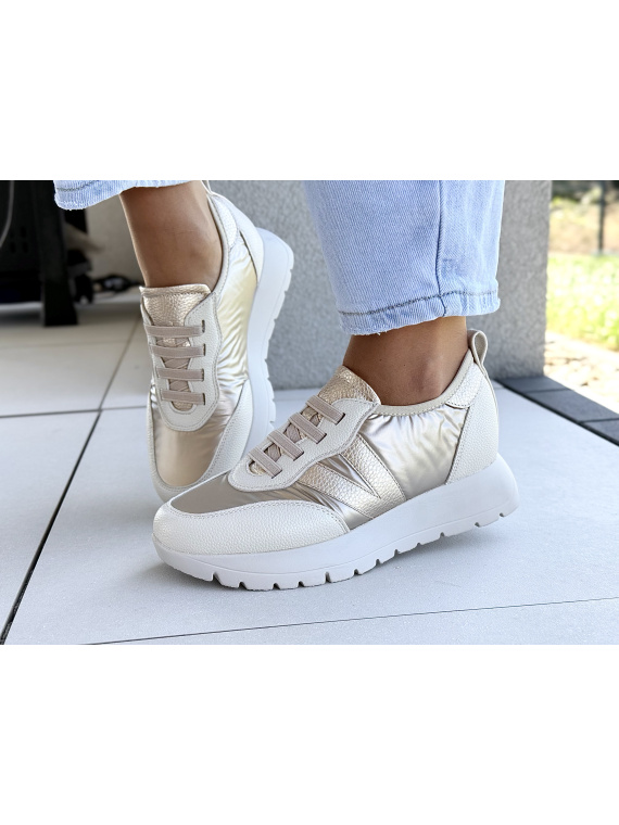 Złote Sneakersy, Złoty Standard