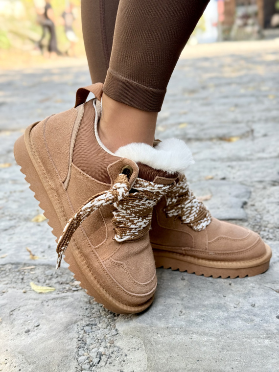 Śniegowce z Naturalnej Skóry – Komfort i Styl na Zimę