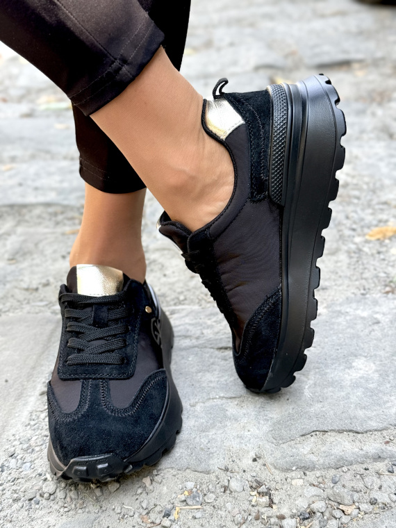 Modne sneakersy ze skóry naturalnej