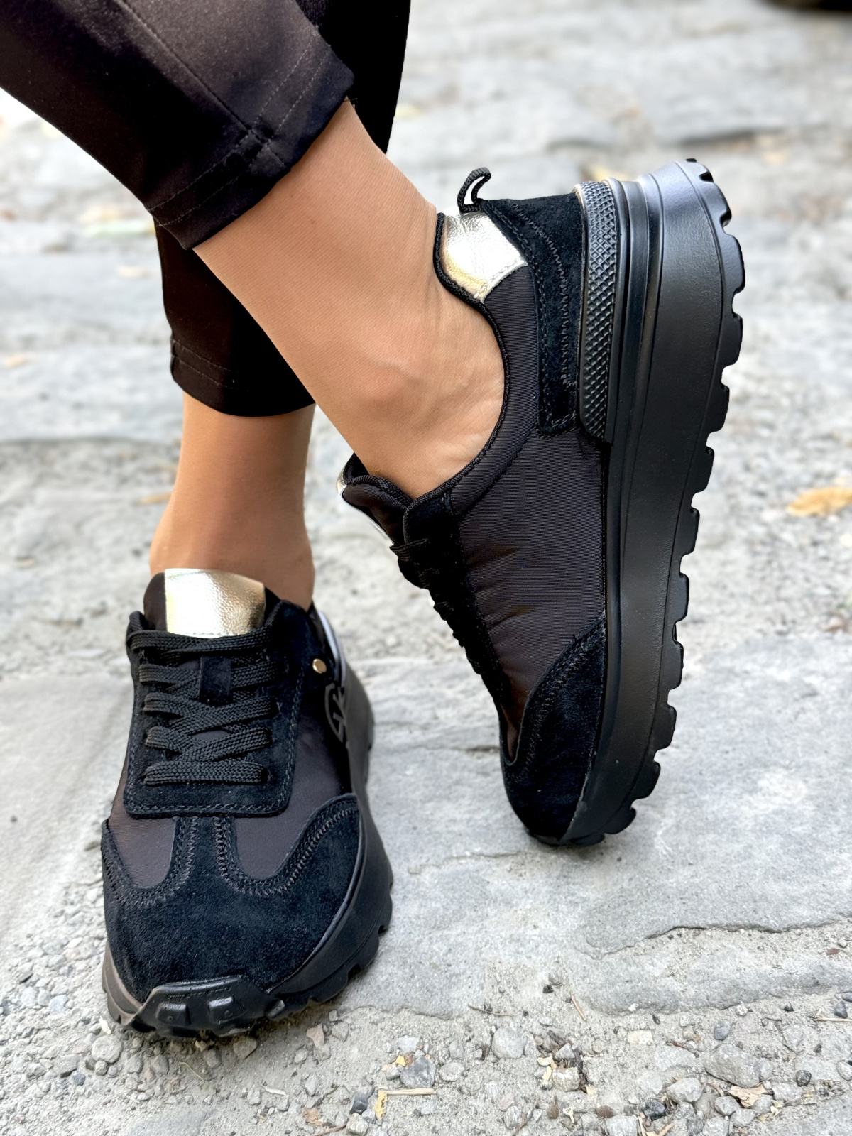 Modne sneakersy ze skóry naturalnej