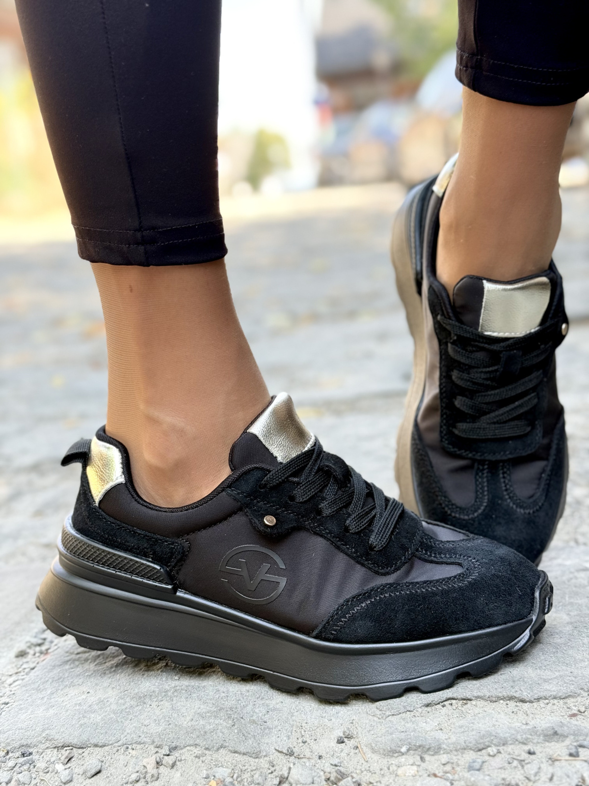 Modne sneakersy ze skóry naturalnej