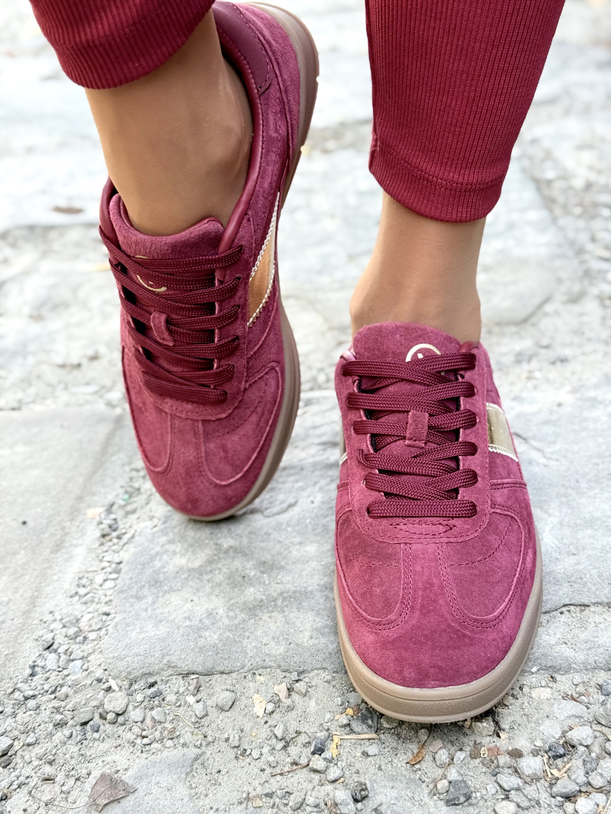 Damskie sneakersy ze skóry naturalnej – styl, wygoda i trwałość