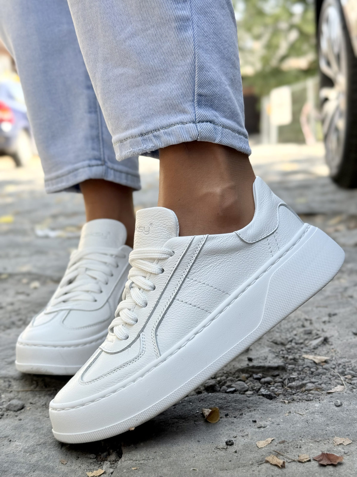 Sneakersy OLEKSY z naturalnej skóry – styl i komfort w najlepszym wydaniu