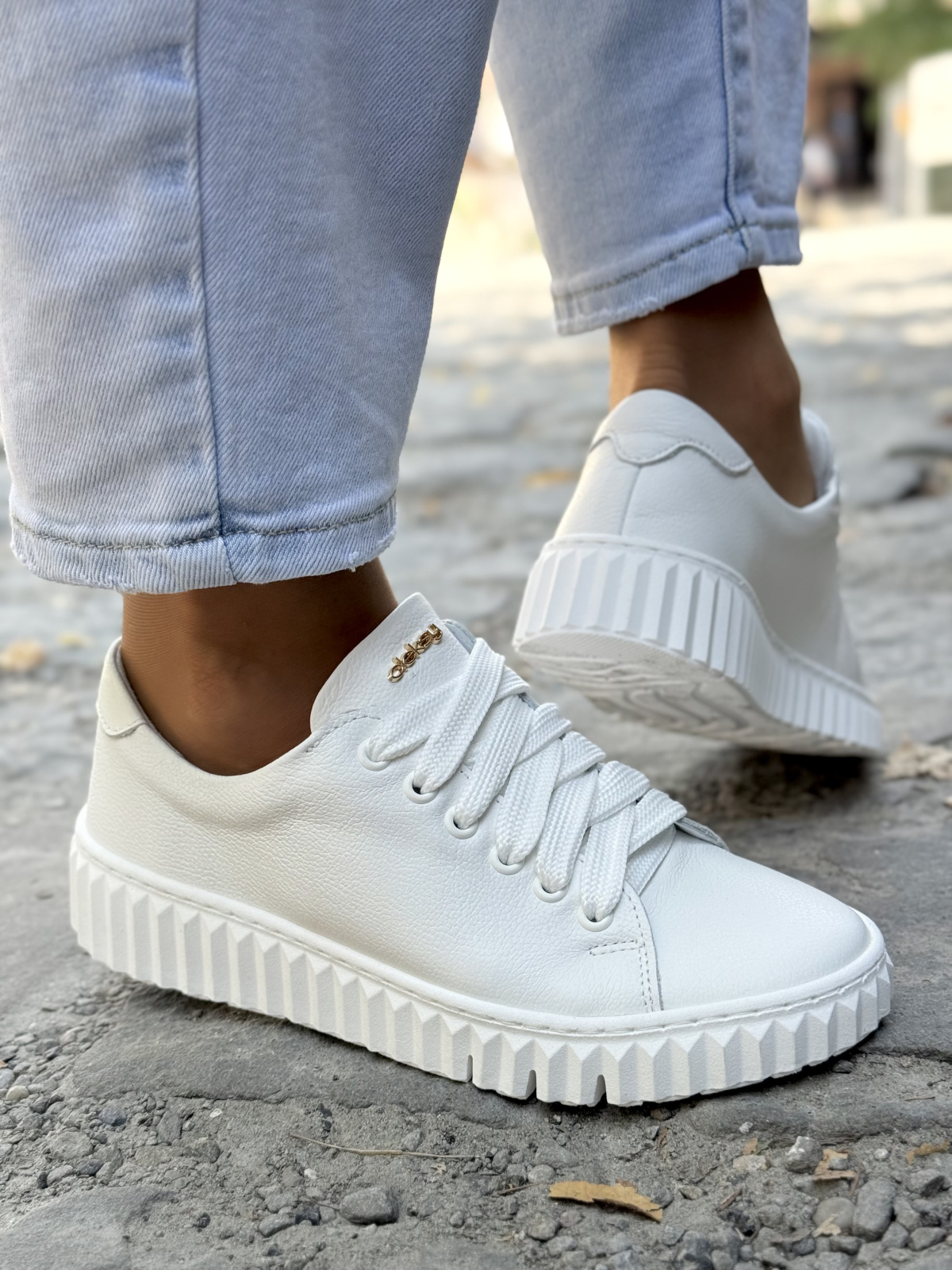 Sneakersy OLEKSY z naturalnej skóry – styl i komfort w najlepszym wydaniu