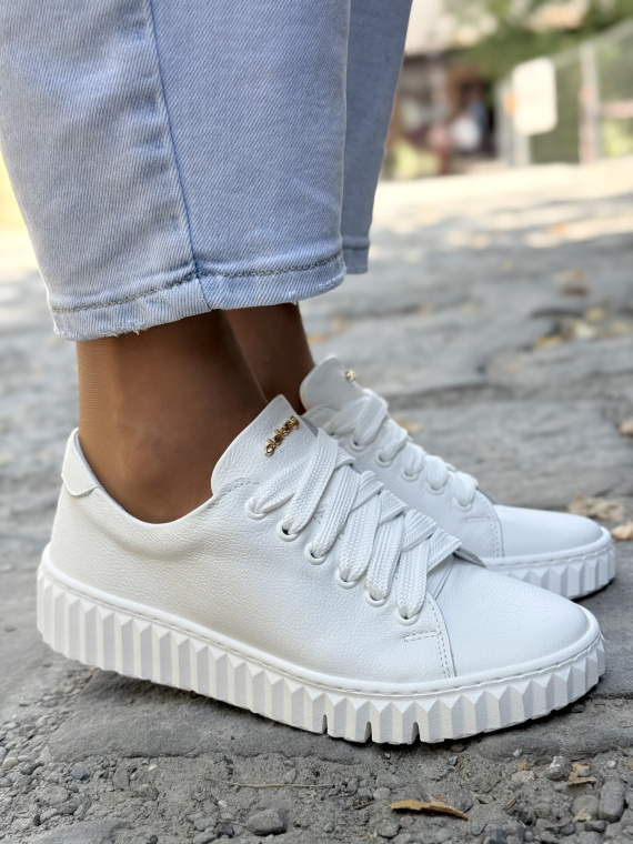 Sneakersy OLEKSY z naturalnej skóry – styl i komfort w najlepszym wydaniu