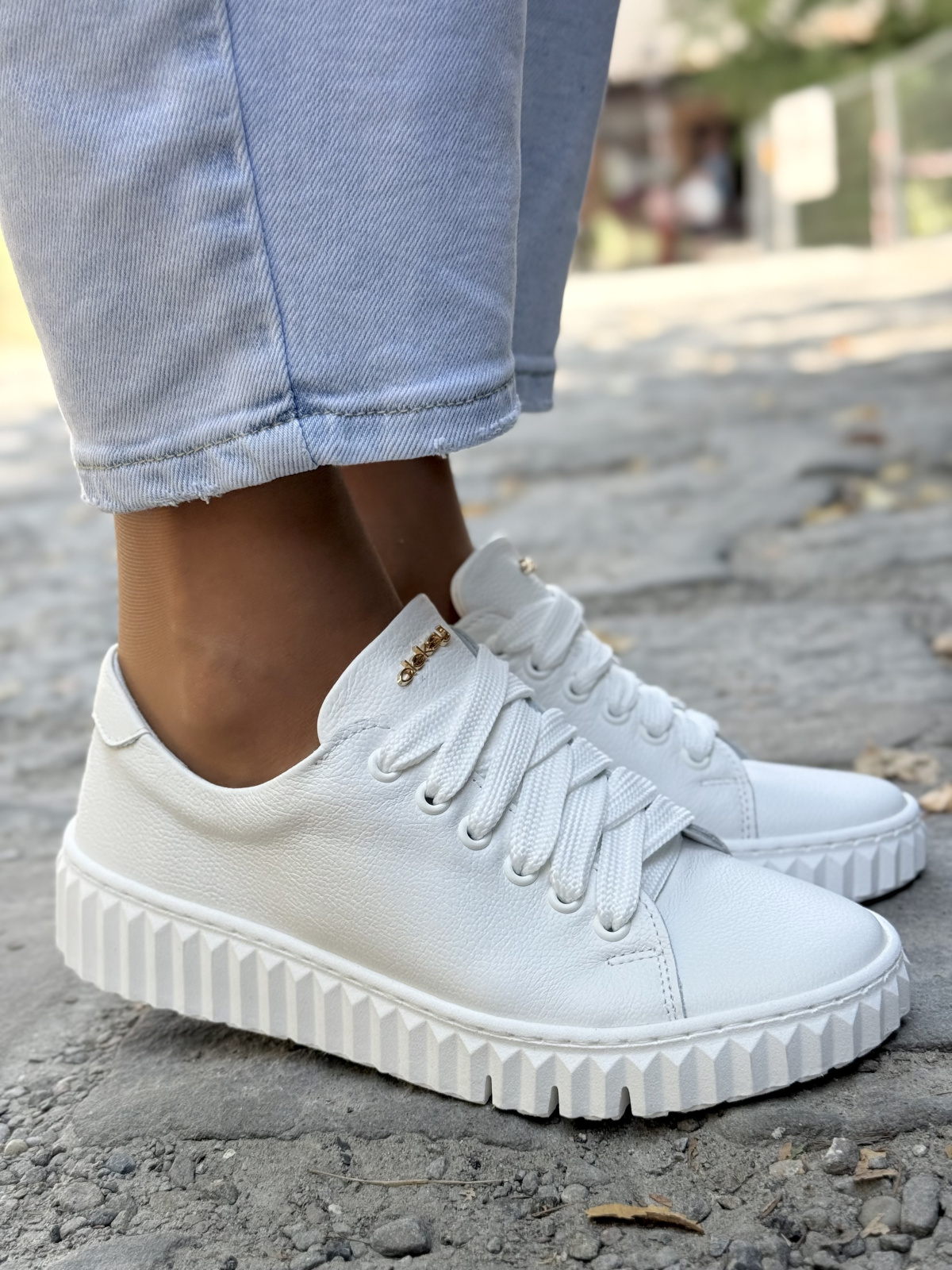 Sneakersy OLEKSY z naturalnej skóry – styl i komfort w najlepszym wydaniu